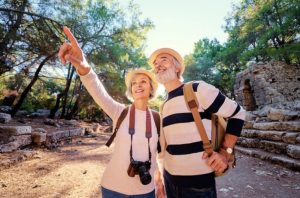 Conseils pour bien préparer un voyage dédié aux seniors